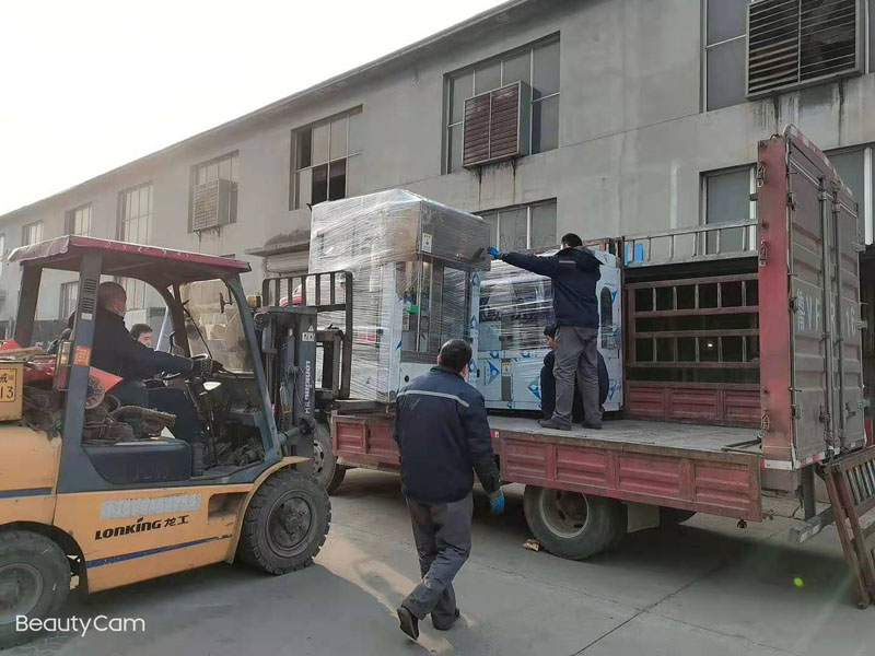 洗潔精灌裝機(jī)發(fā)往濰坊