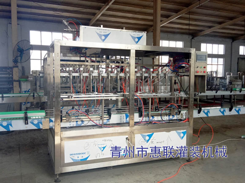 尾氣處理液灌裝機(jī)